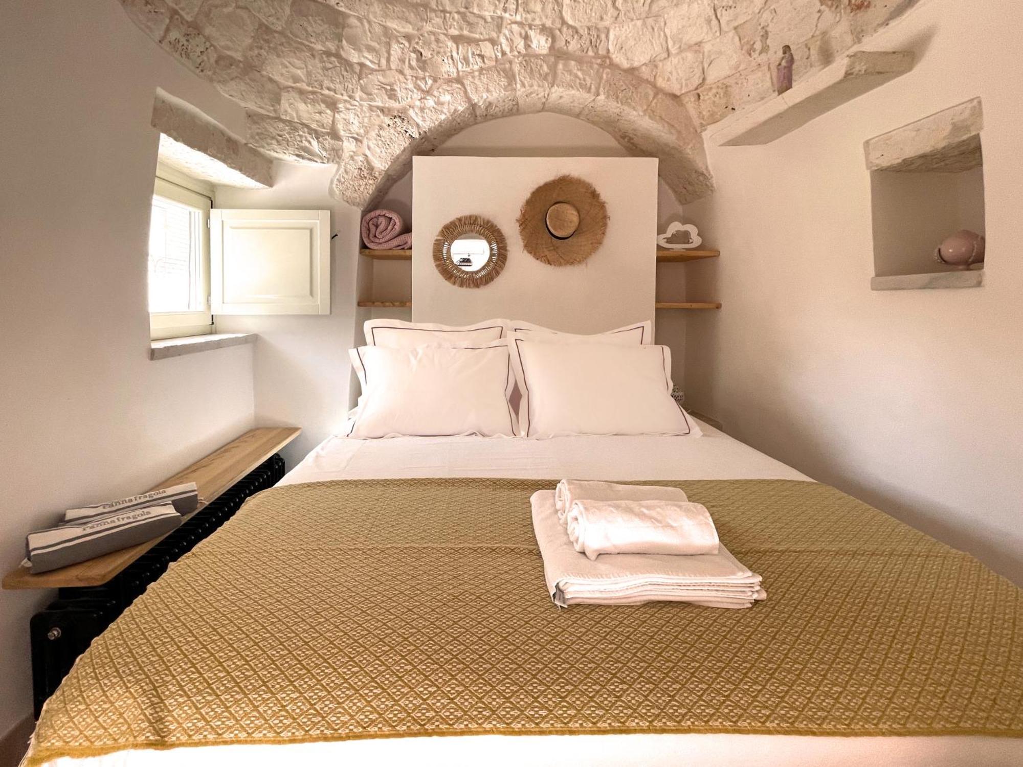 Trullo Panna Fragola - Exclusive Four Bedroom Villa & Private Pool Martina Franca Bagian luar foto