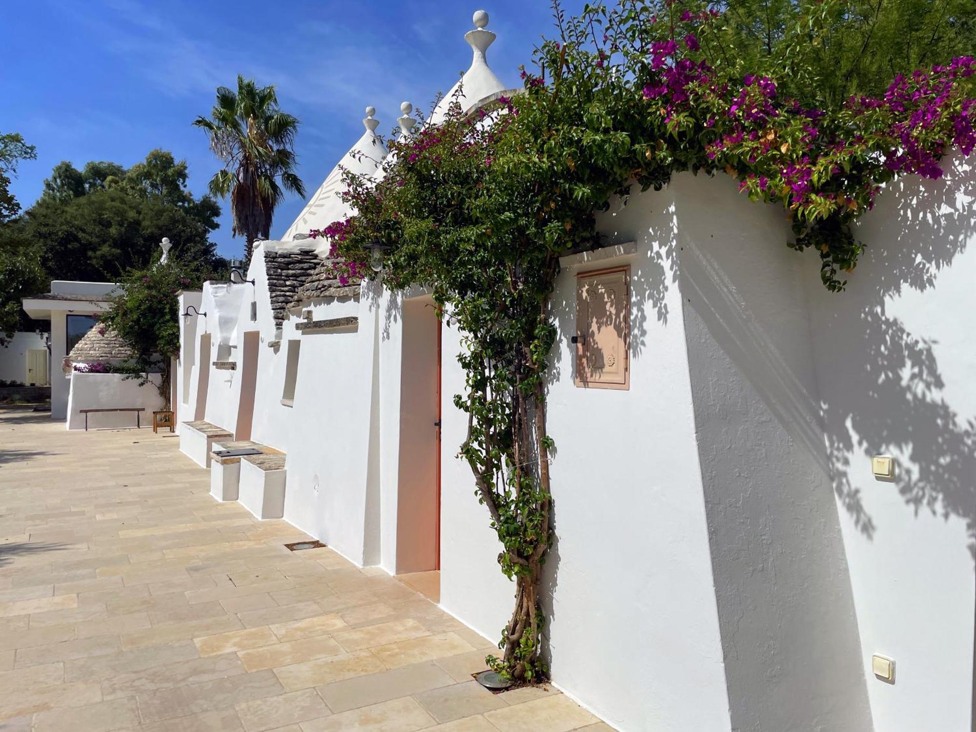 Trullo Panna Fragola - Exclusive Four Bedroom Villa & Private Pool Martina Franca Bagian luar foto